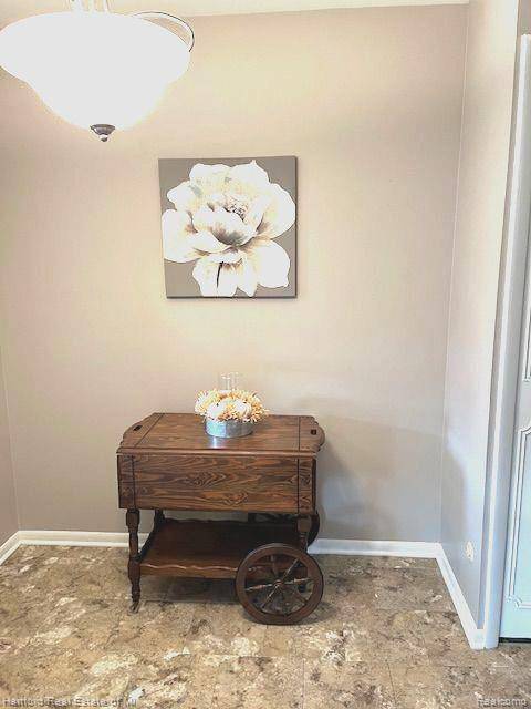 Wixom, MI 48393,50018 Helfer BLVD