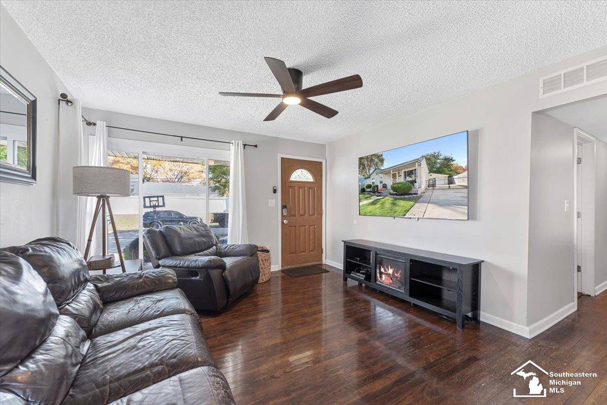 Woodhaven, MI 48183,25246 Reeck RD