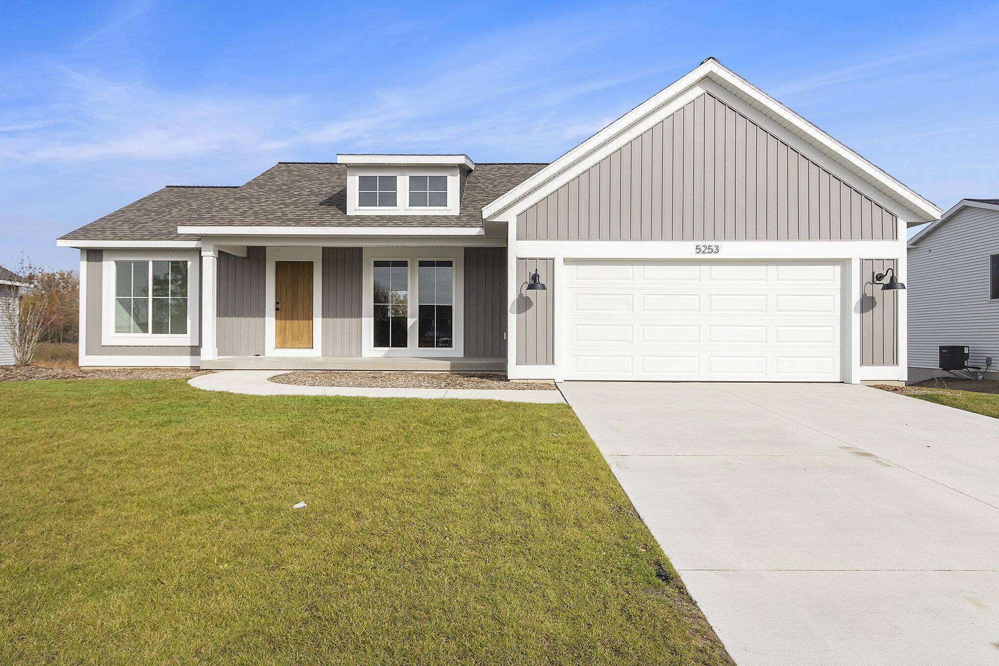 Allendale, MI 49401,5253 Margot LN