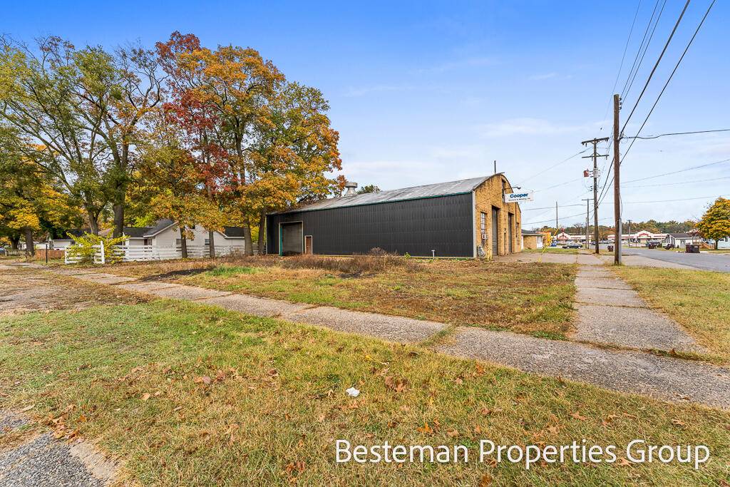 Muskegon, MI 49442,1099 Gordon ST