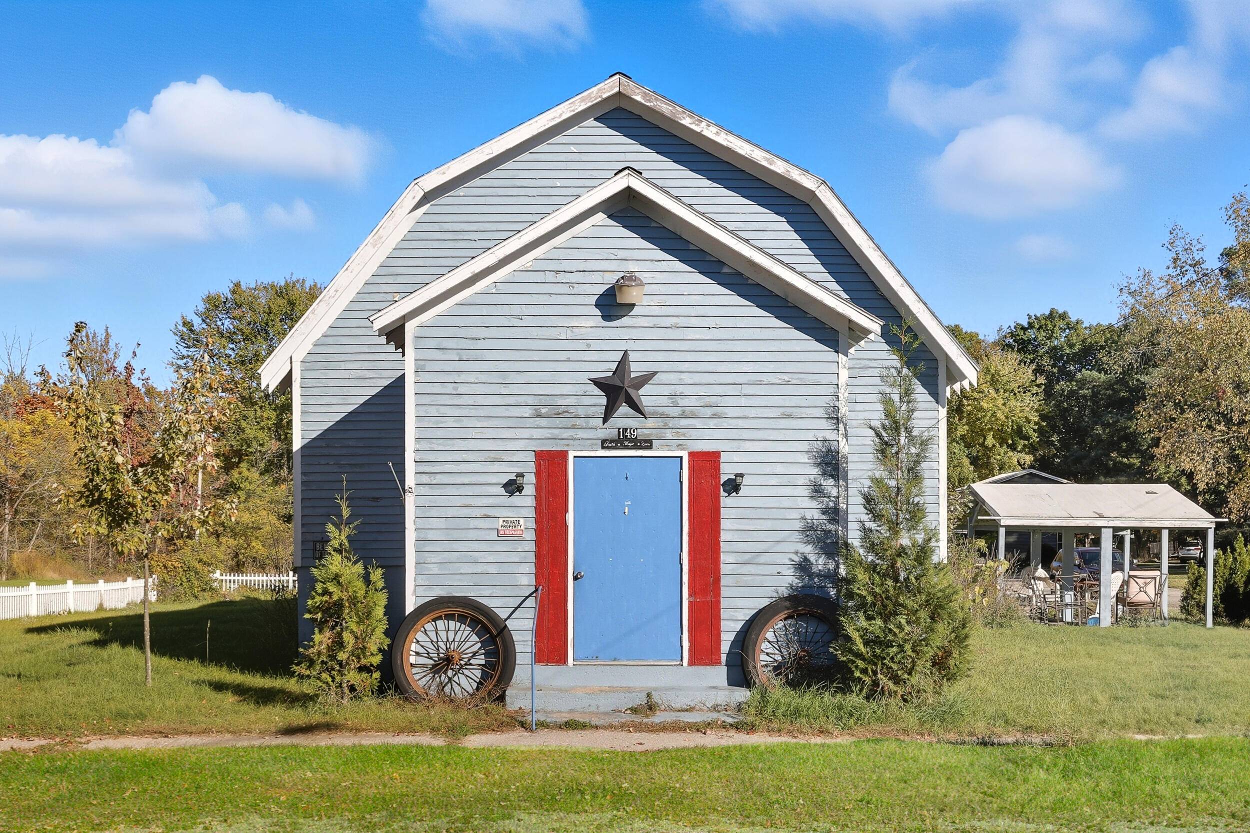 Six Lakes, MI 48886,149 S Clark ST