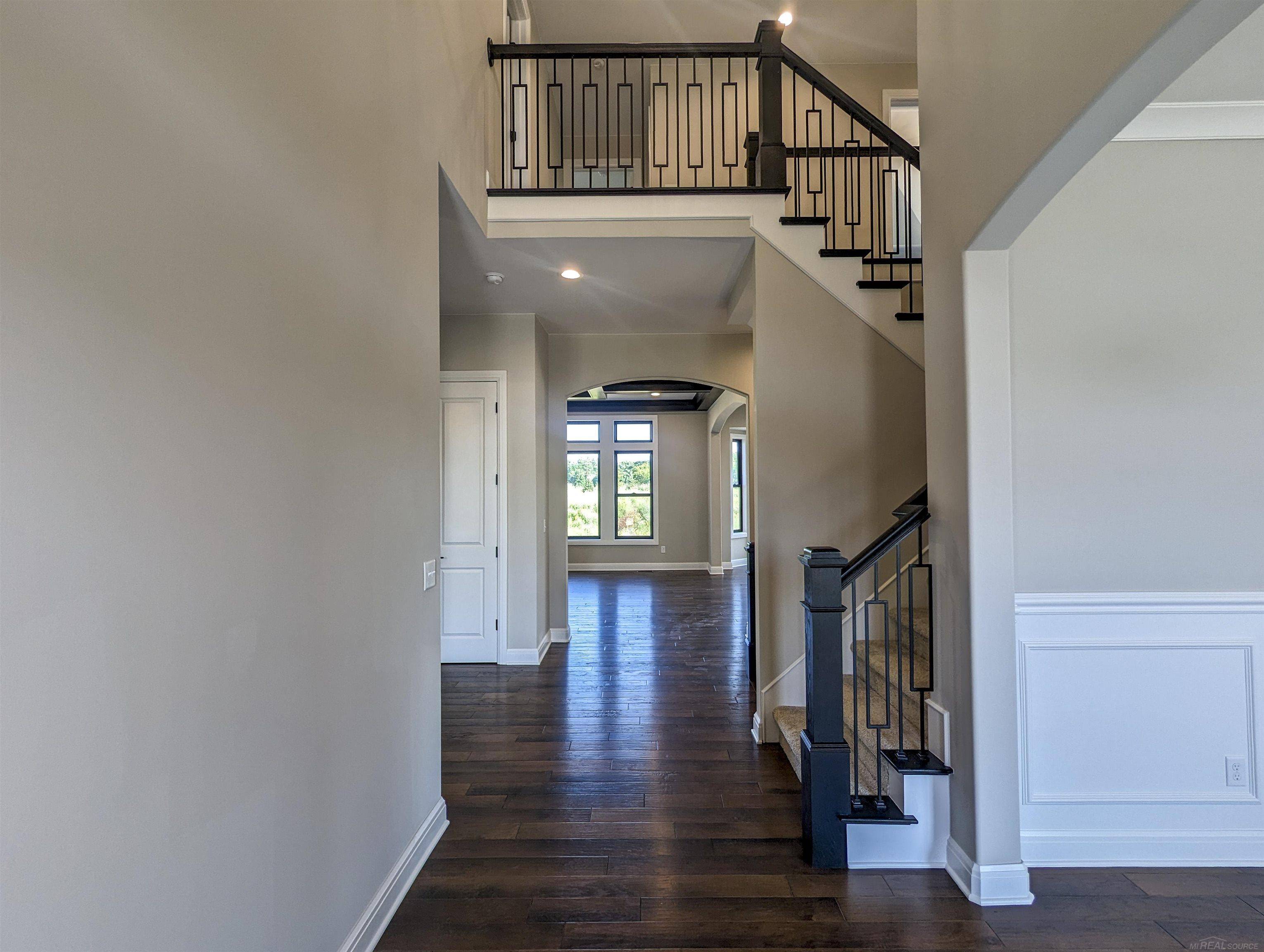 Oakland Twp, MI 48363,1035 Lindenhill LN