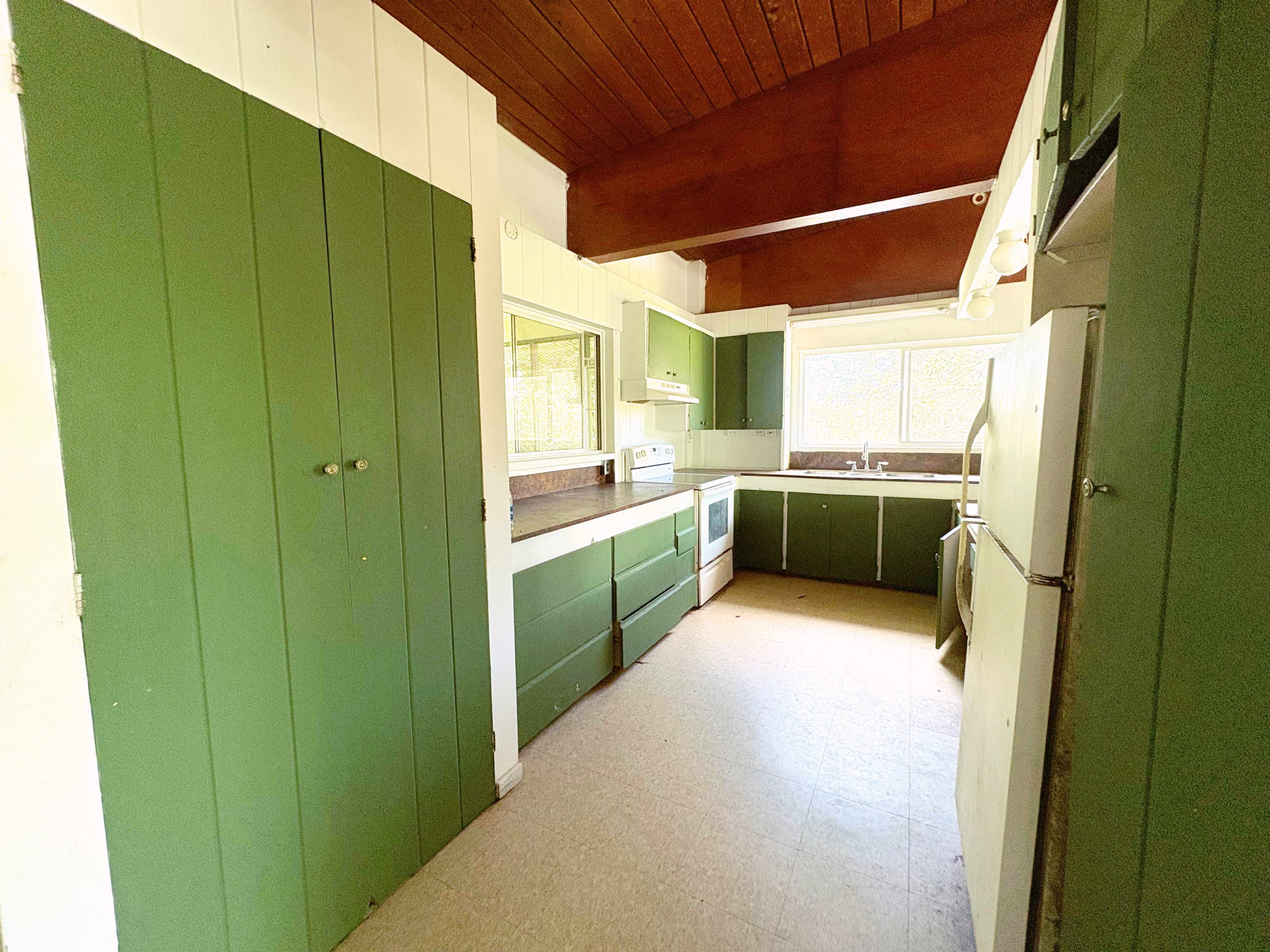 Pahoa, HI 96778,15-2714 HEE ST