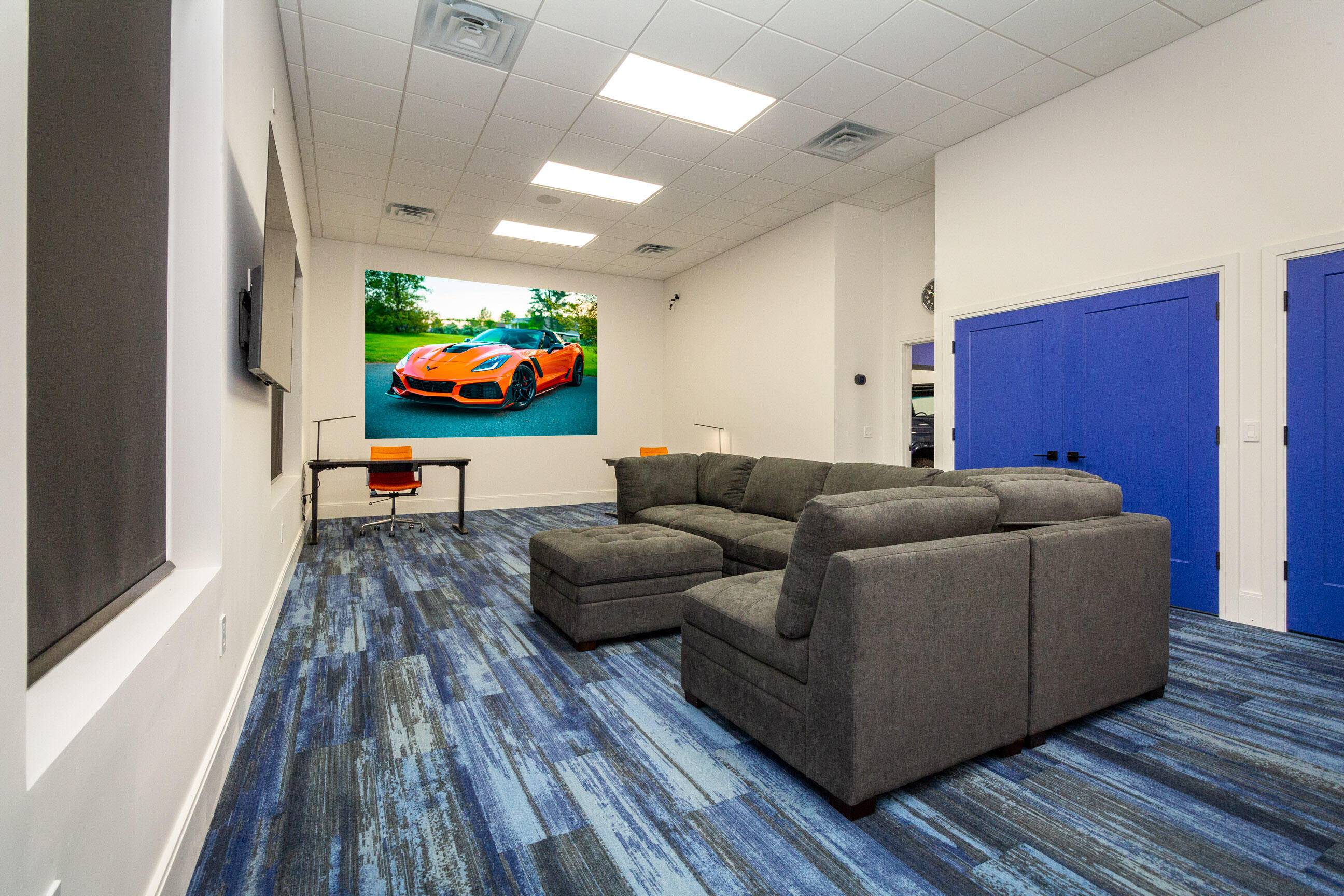 Waterford, MI 48328,2580 Dixie HWY