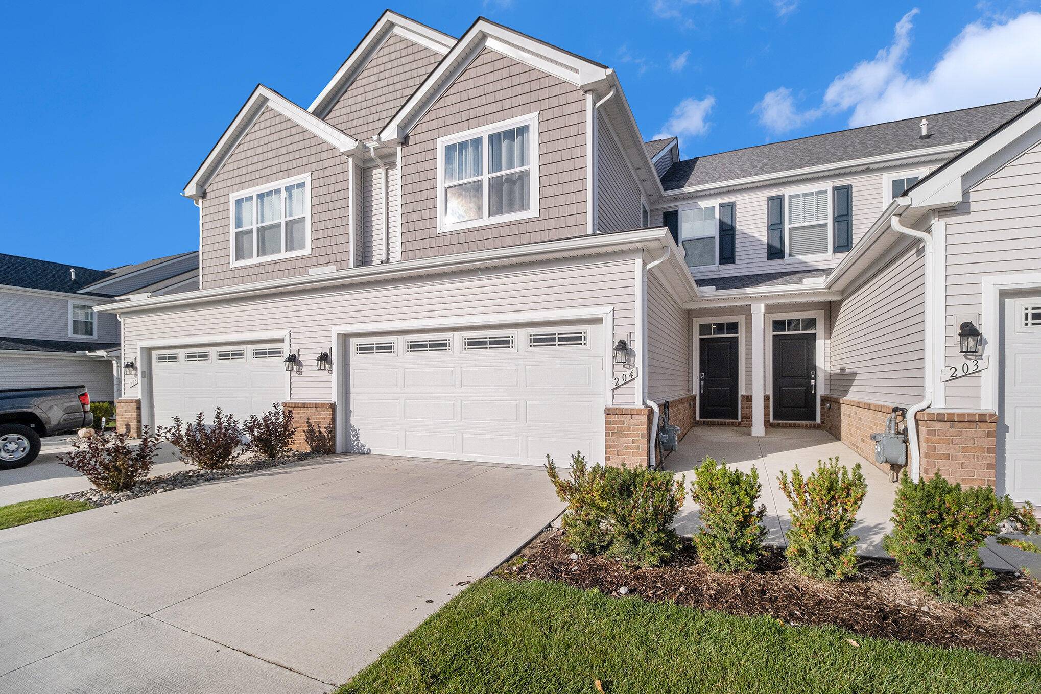 Saline, MI 48176,204 Angus LN