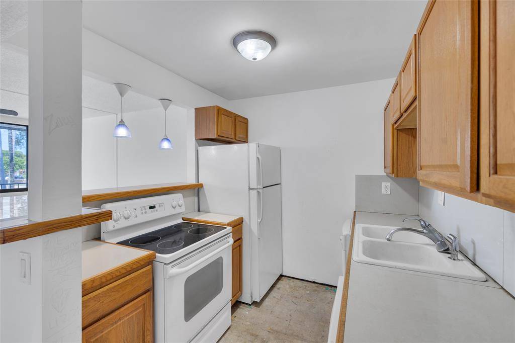 Wilton Manors, FL 33311,1901 N Andrews Ave #216