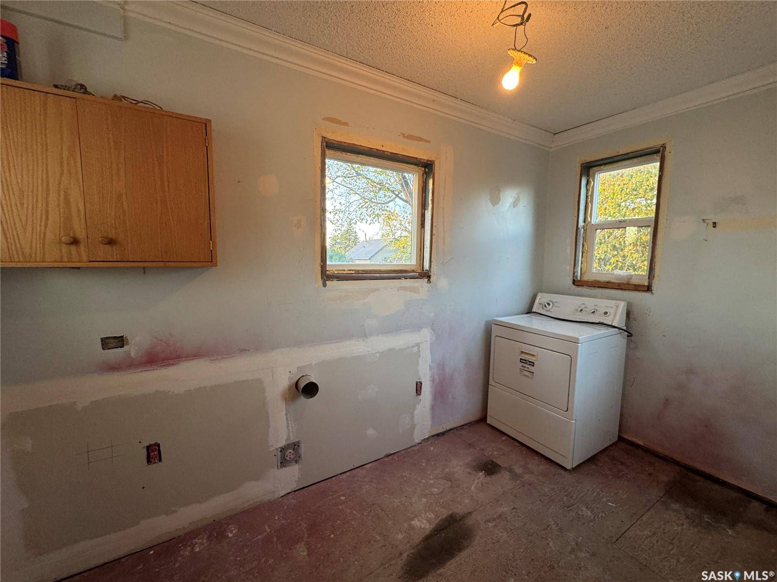 Biggar, SK S0K 0M0,319 3rd AVENUE W