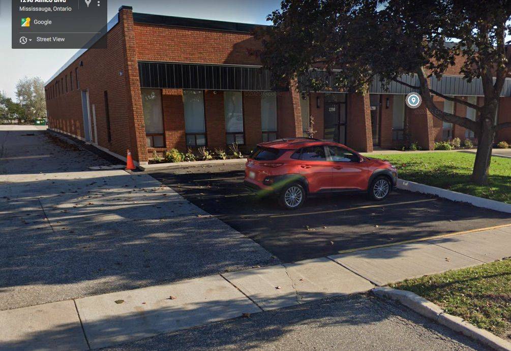 Mississauga, ON L4W 1B2,1290 Aimco BLVD #A
