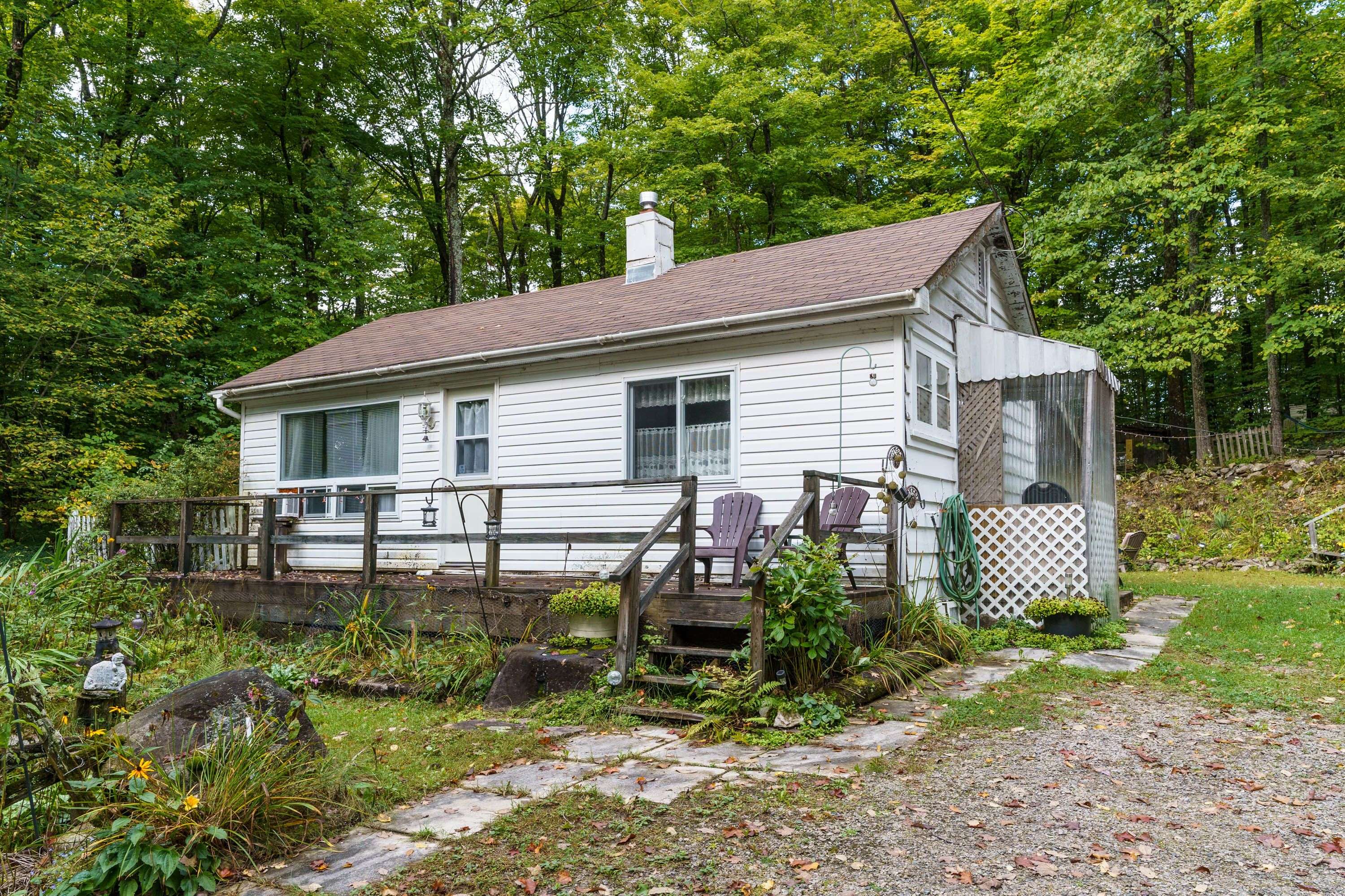 Lake Of Bays, ON P0A 1E0,1041 Long Line Lake RD