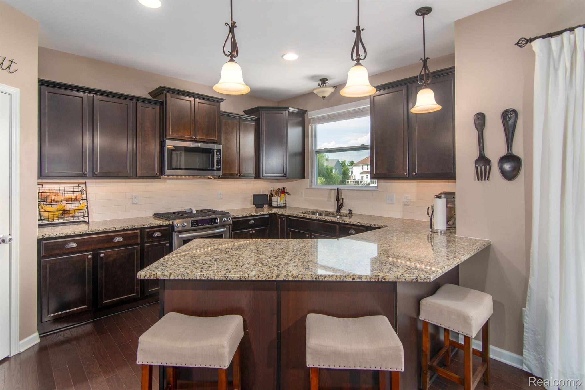 New Hudson, MI 48165,58096 SUNFLOWER CIR S