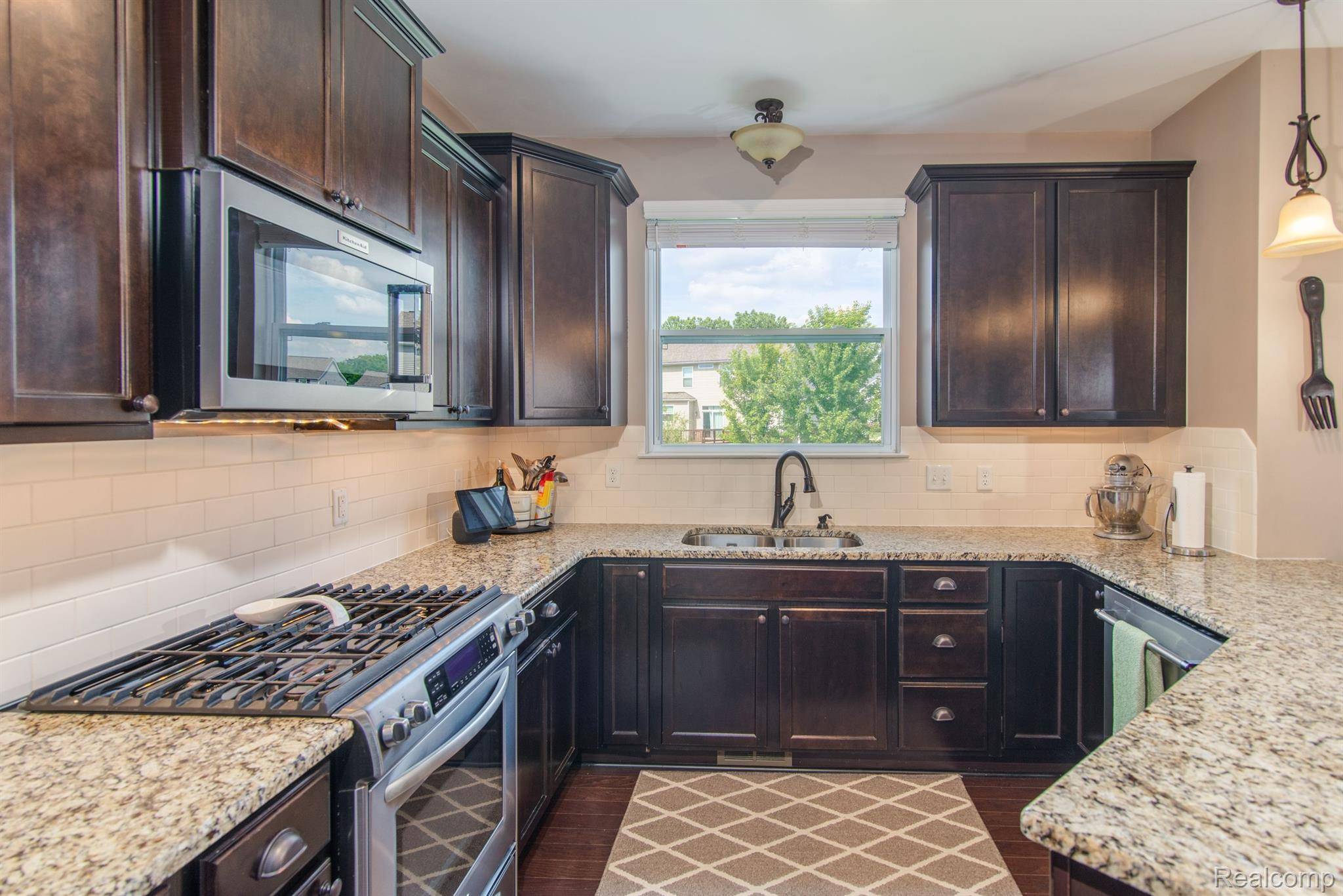 New Hudson, MI 48165,58096 SUNFLOWER CIR S