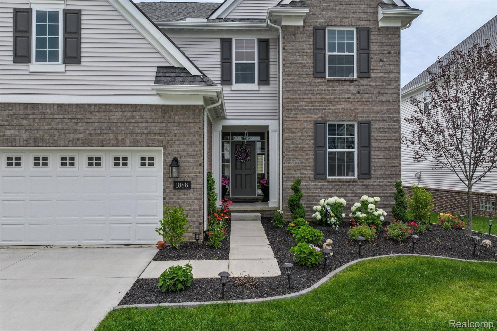 Wixom, MI 48393,1868 RUBY ST