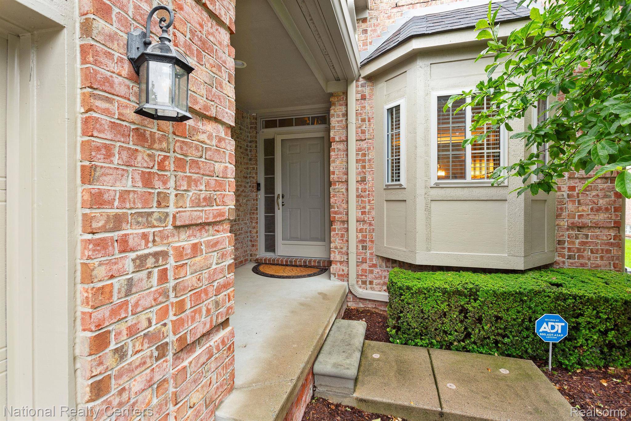 Clinton Township, MI 48038,17447 BRECKENRIDGE DR