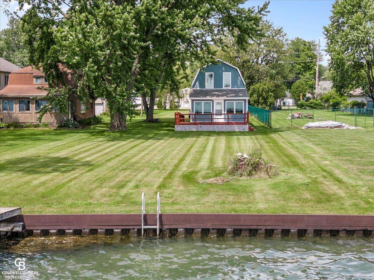 Algonac, MI 48001,6051 Pointe Tremble Rd RD