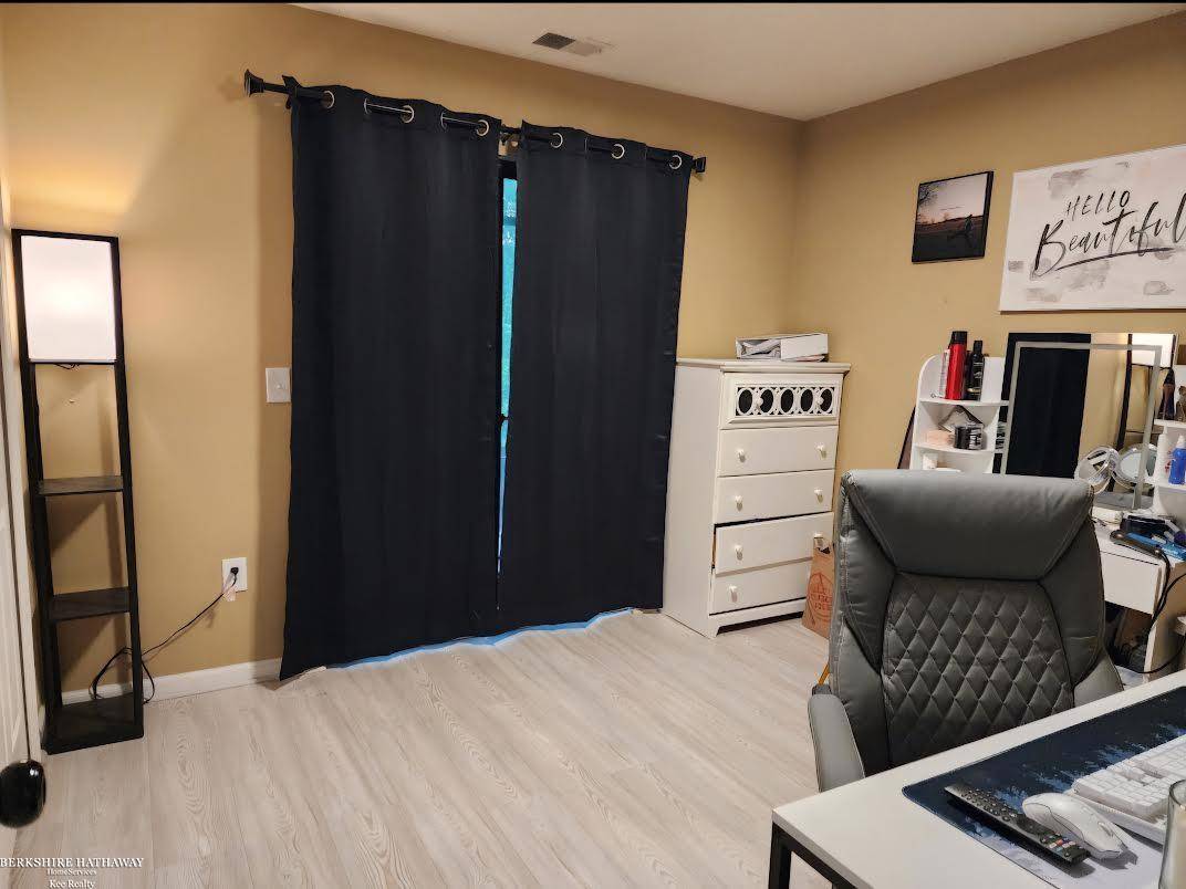 Harrison Twp, MI 48045,27629 Harrison Woods LN