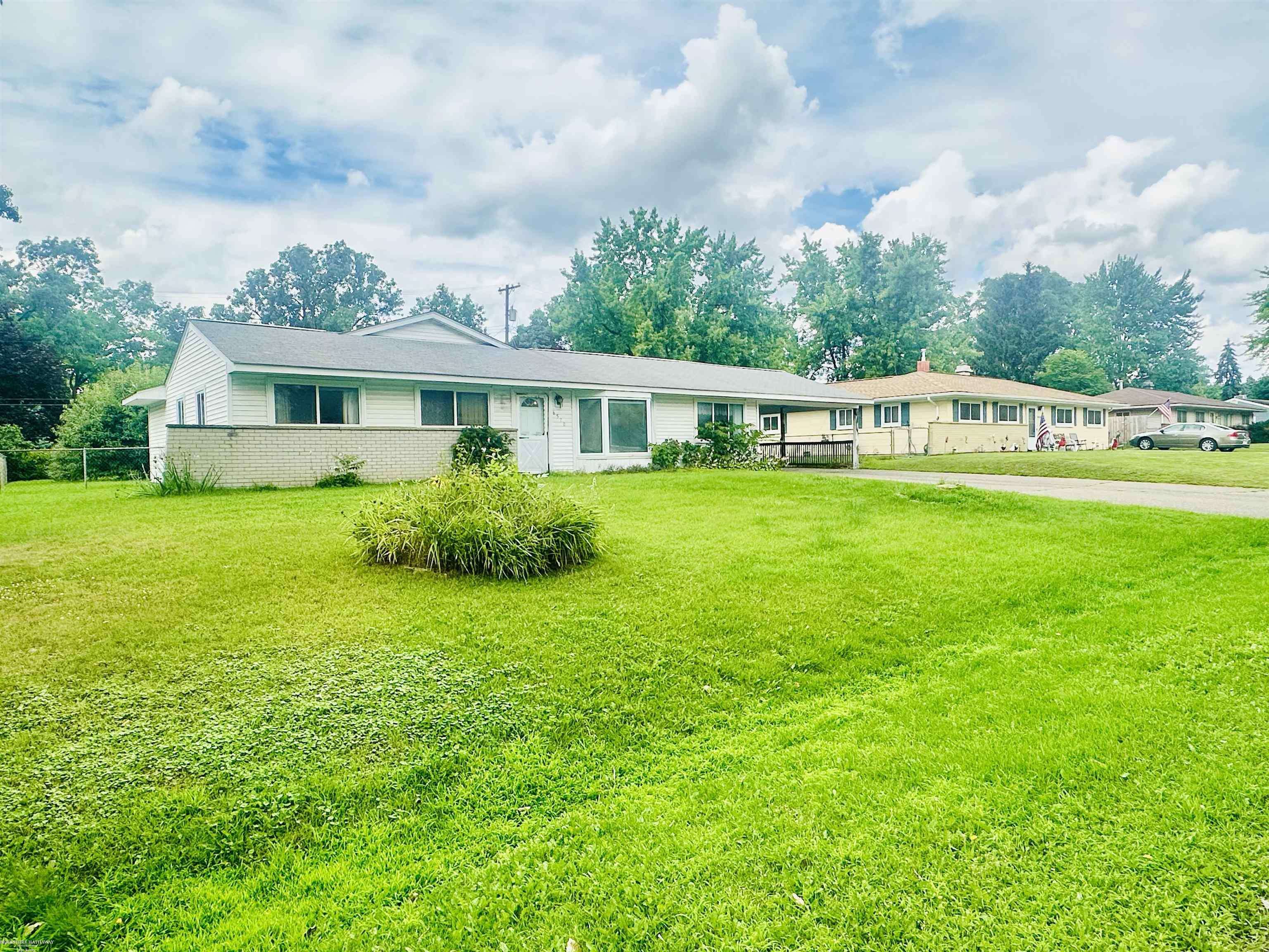 Waterford, MI 48329,6570 Manson DR