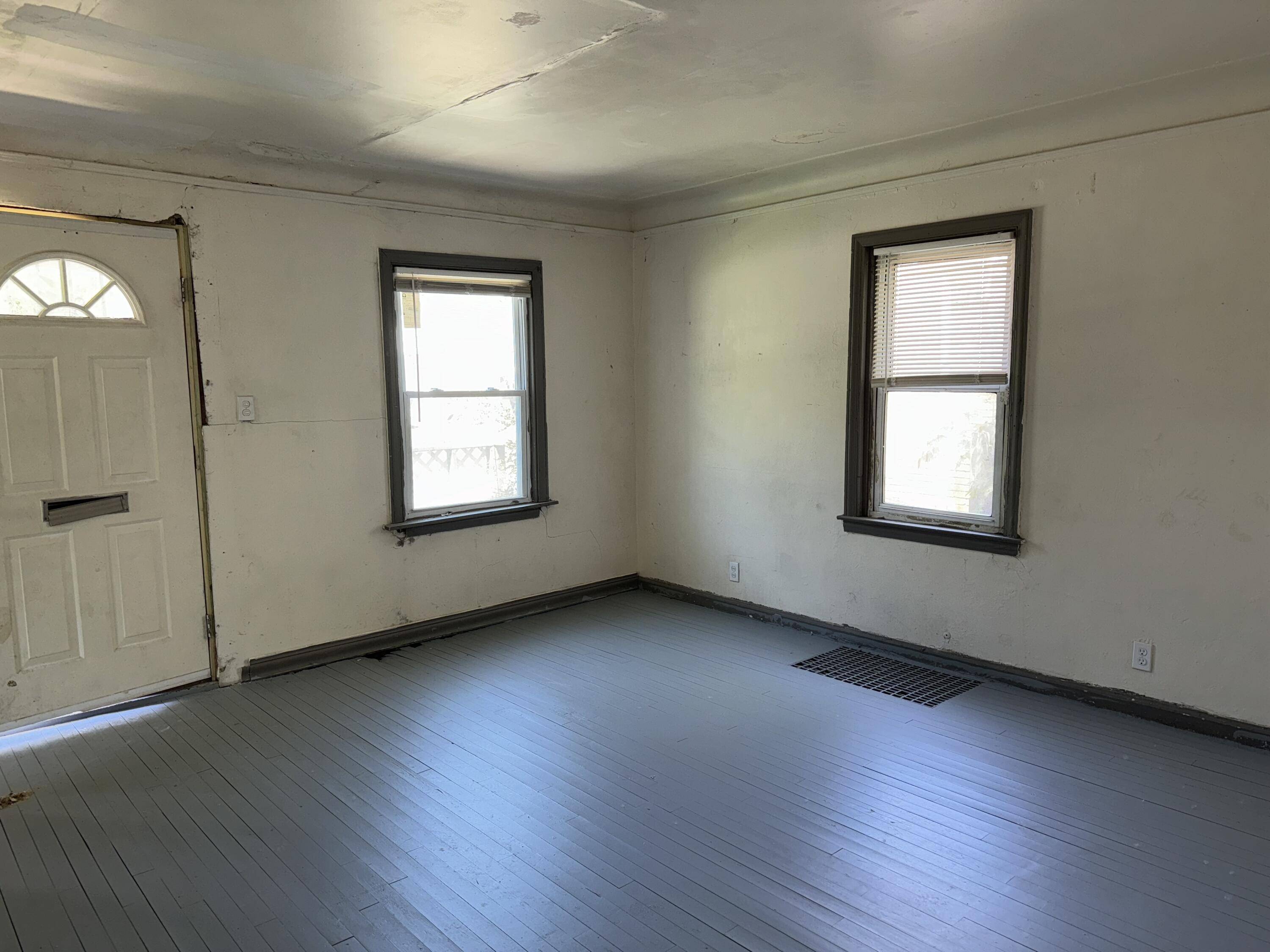 Detroit, MI 48228,9300 Abington AVE