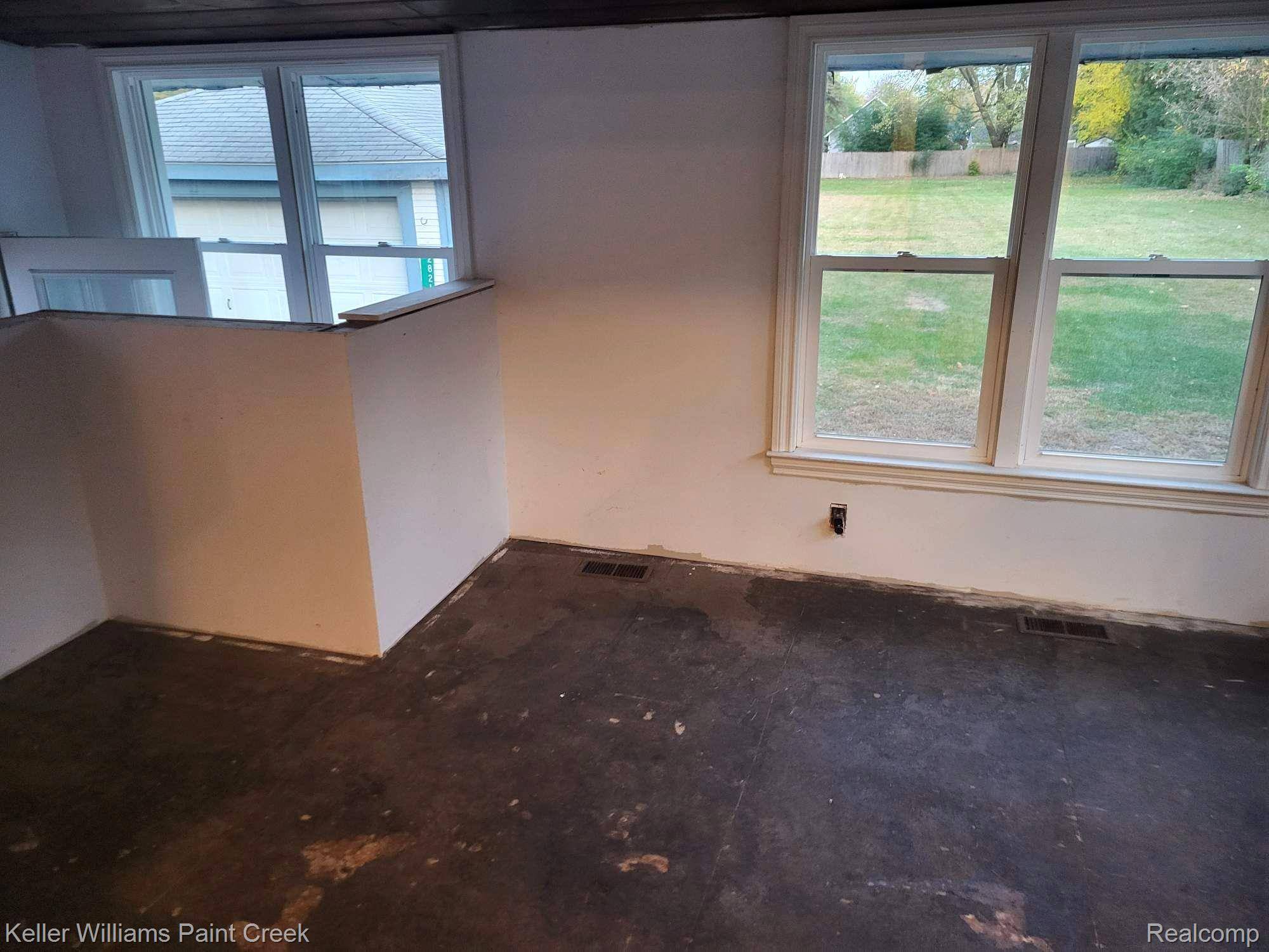 Rochester Hills, MI 48307,2821 JOHN R RD