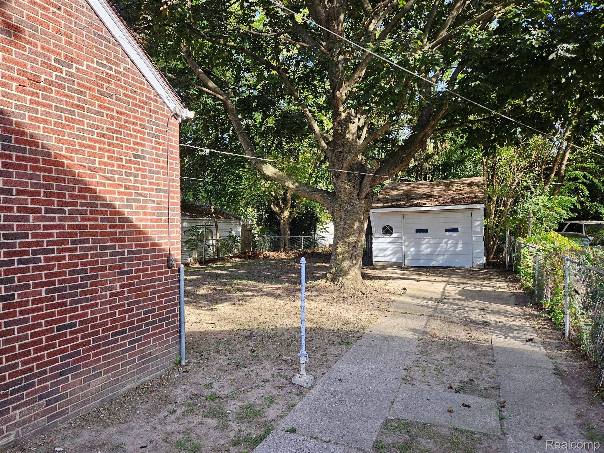 Detroit, MI 48224,11382 Rossiter ST