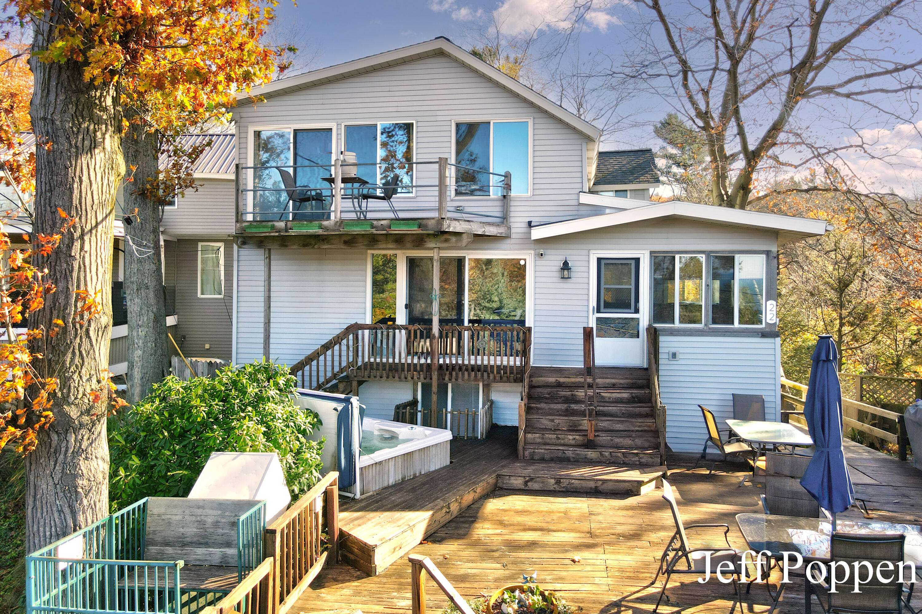 Grand Haven, MI 49417,22 Edwards AVE