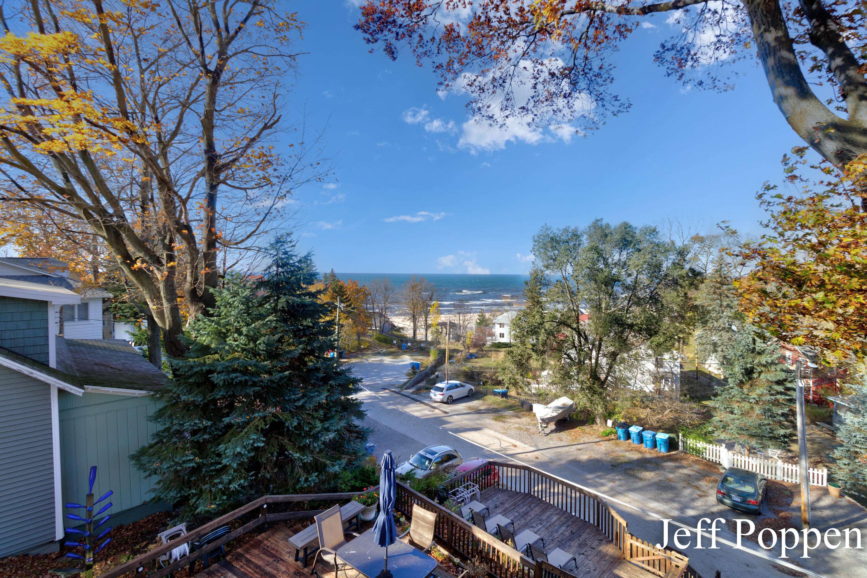 Grand Haven, MI 49417,22 Edwards AVE