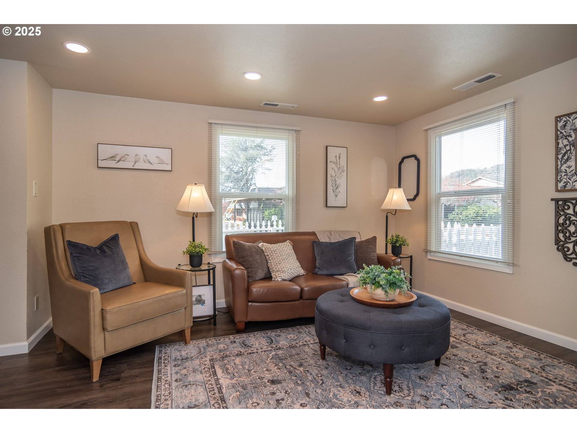 Roseburg, OR 97470,315 NE CUMMINS ST