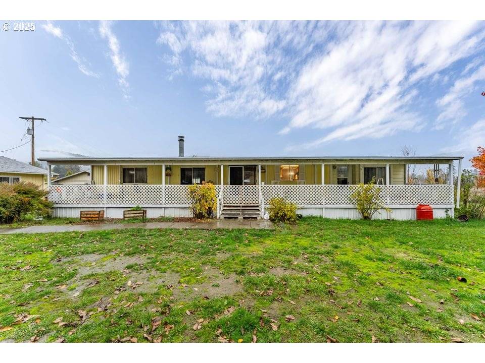 Williams, OR 97544,400 HOLMSTEAD RD