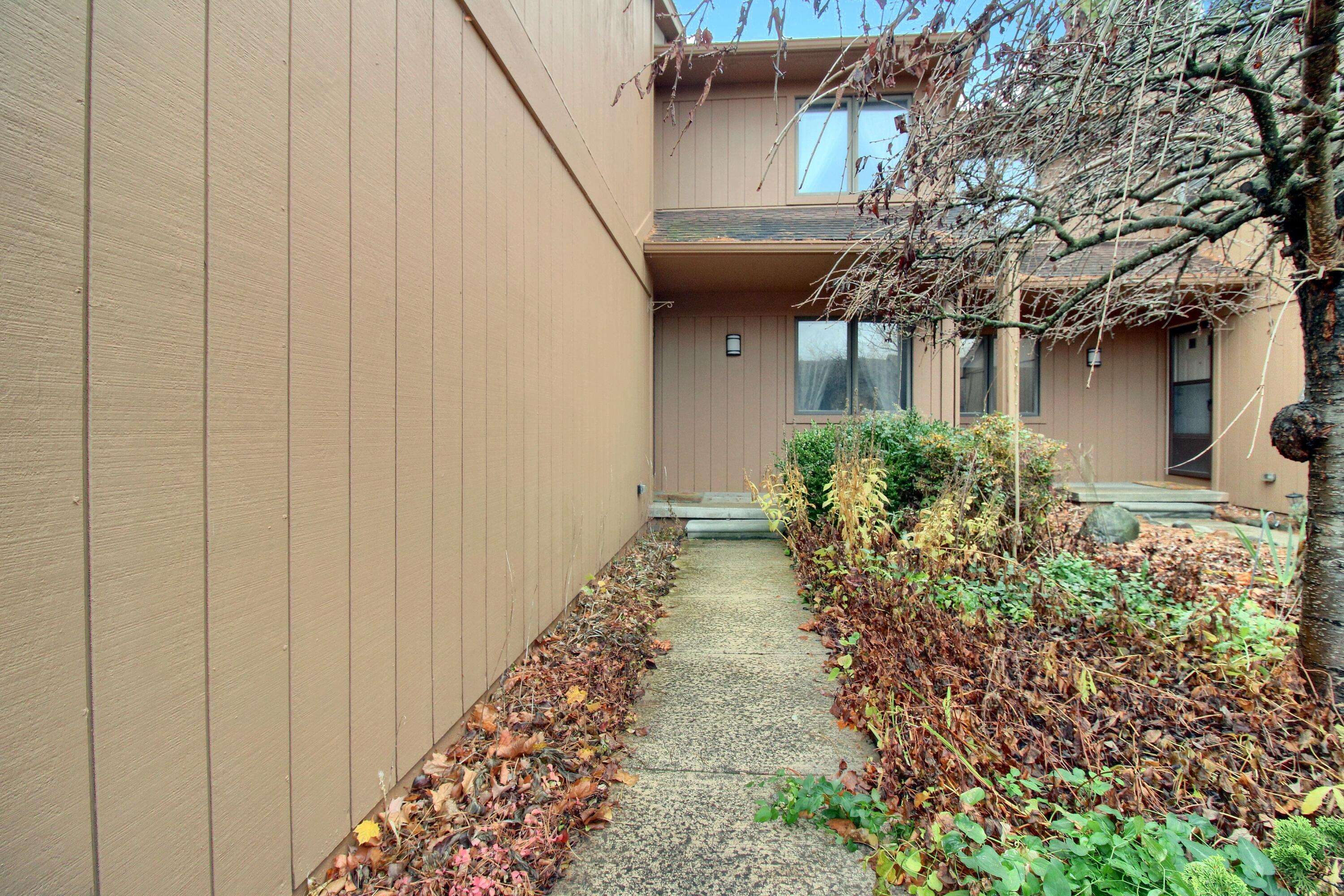 Dexter, MI 48130,7735 Cottonwood LN