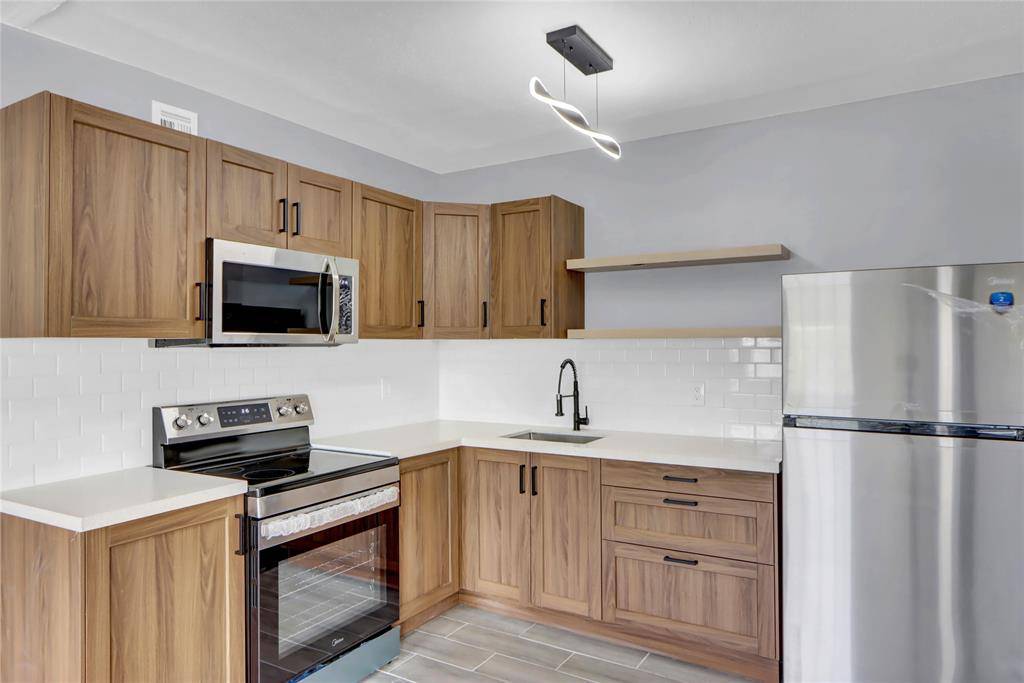 Boca Raton, FL 33432,260 NW 19th St #1