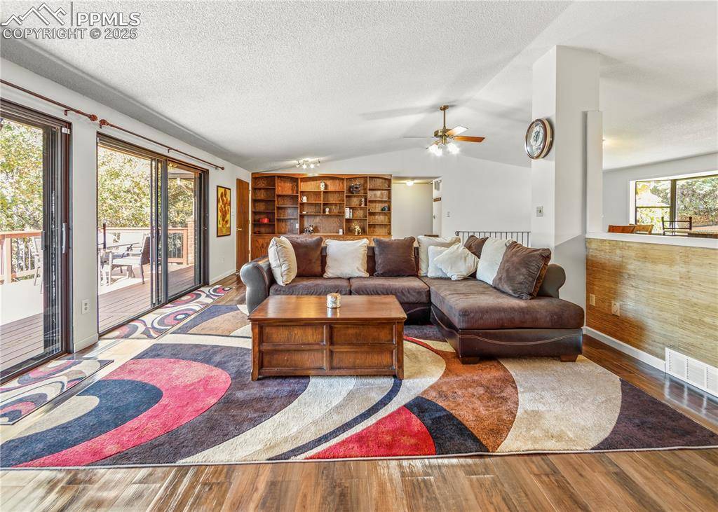 Colorado Springs, CO 80919,1210 W Woodmen RD