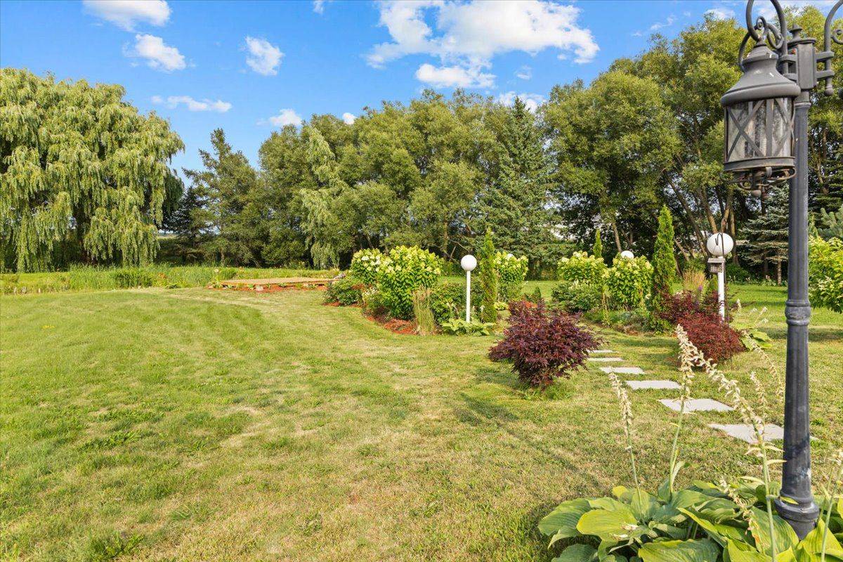 Carp - Huntley Ward, ON K0A 1L0,3382 Carp RD