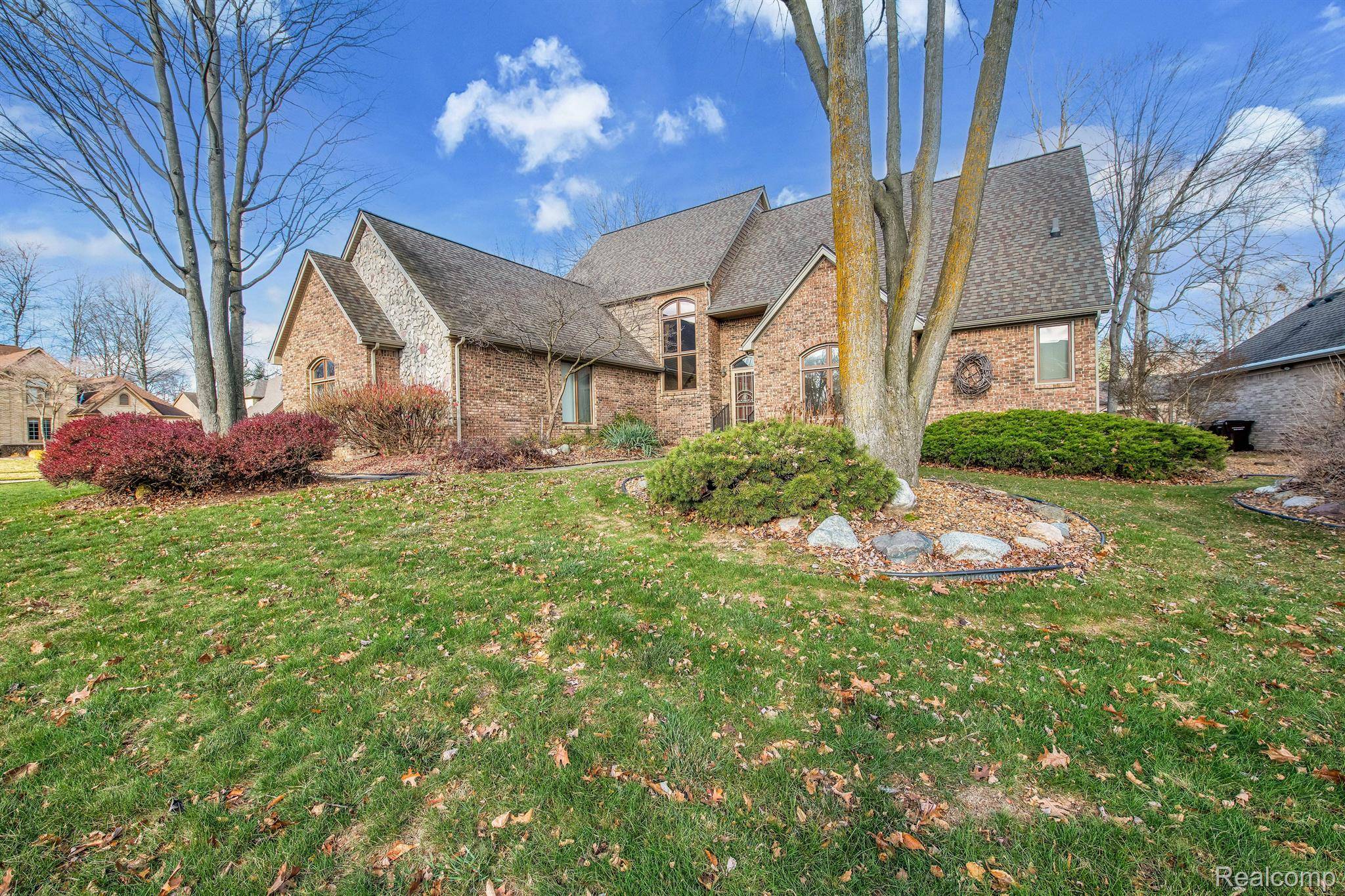 Shelby Twp, MI 48317,50414 HUNTERS CREEK TRL