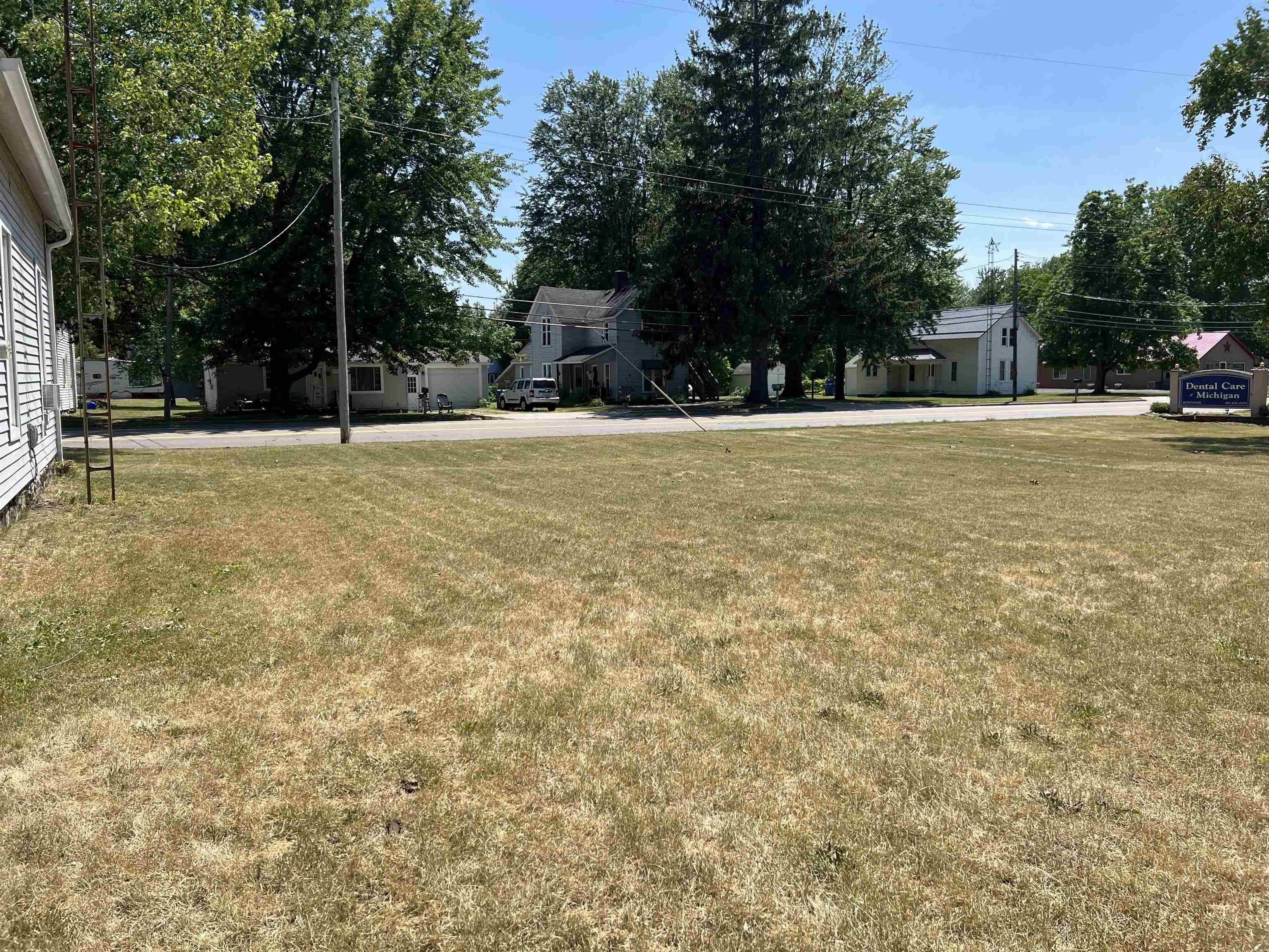 Montrose, MI 48457,208 W State ST