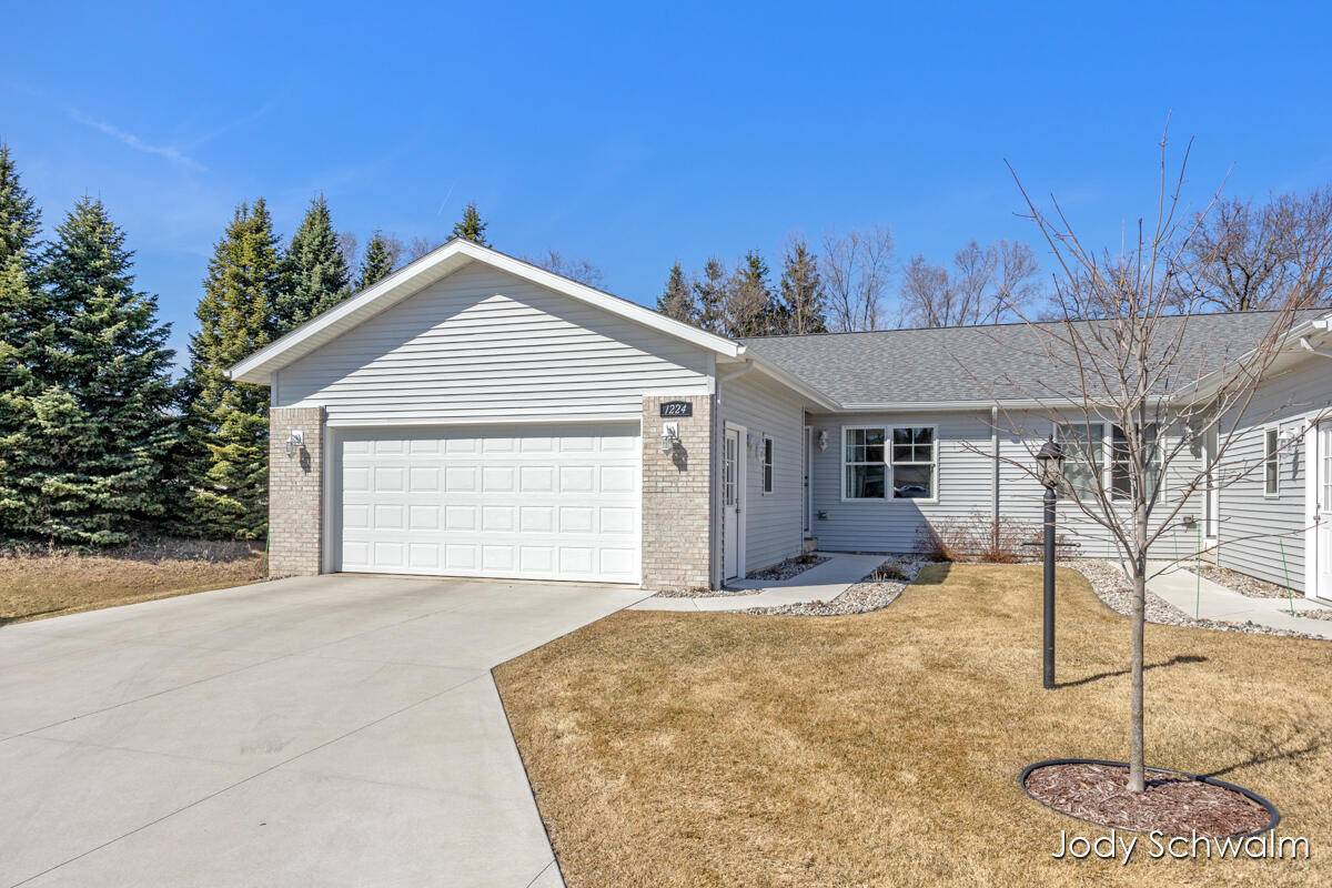 Greenville, MI 48838,1224 Silver Ridge CT