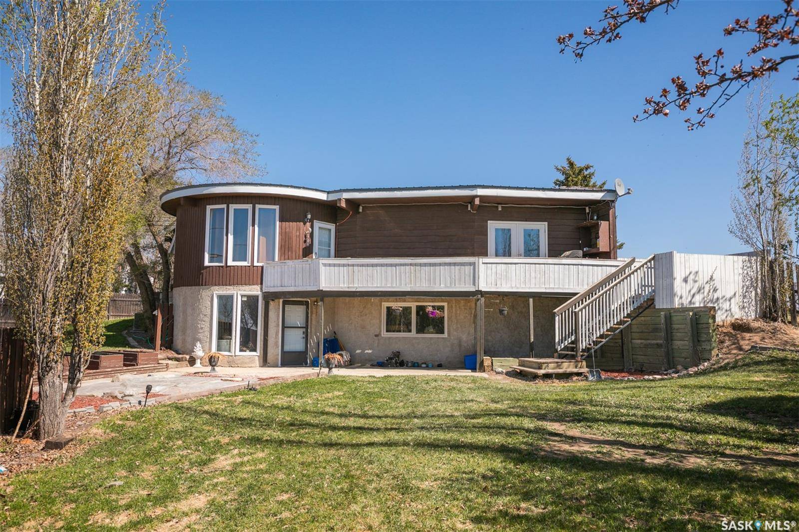 Kerrobert, SK S0L 1R0,335 Yukon AVENUE