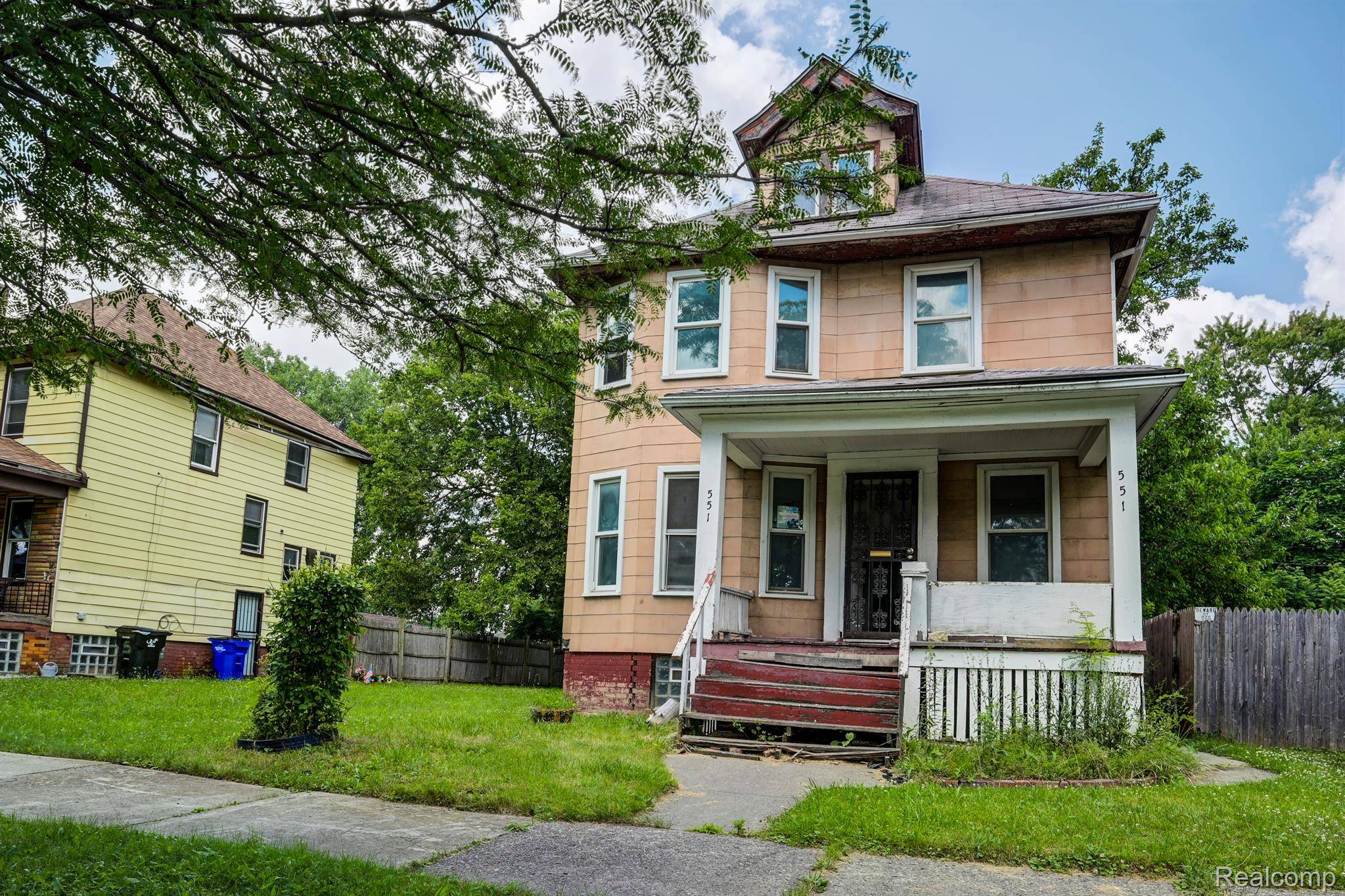 Detroit, MI 48202,551 ENGLEWOOD ST