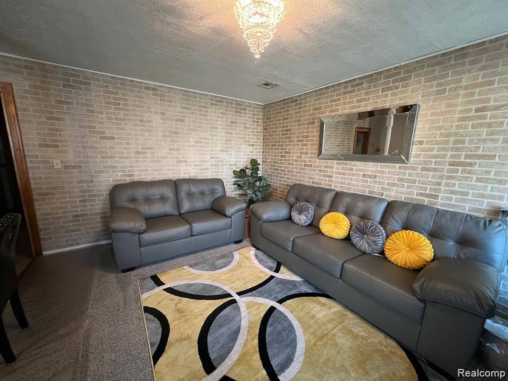 Pontiac, MI 48341,261 HUGHES AVE