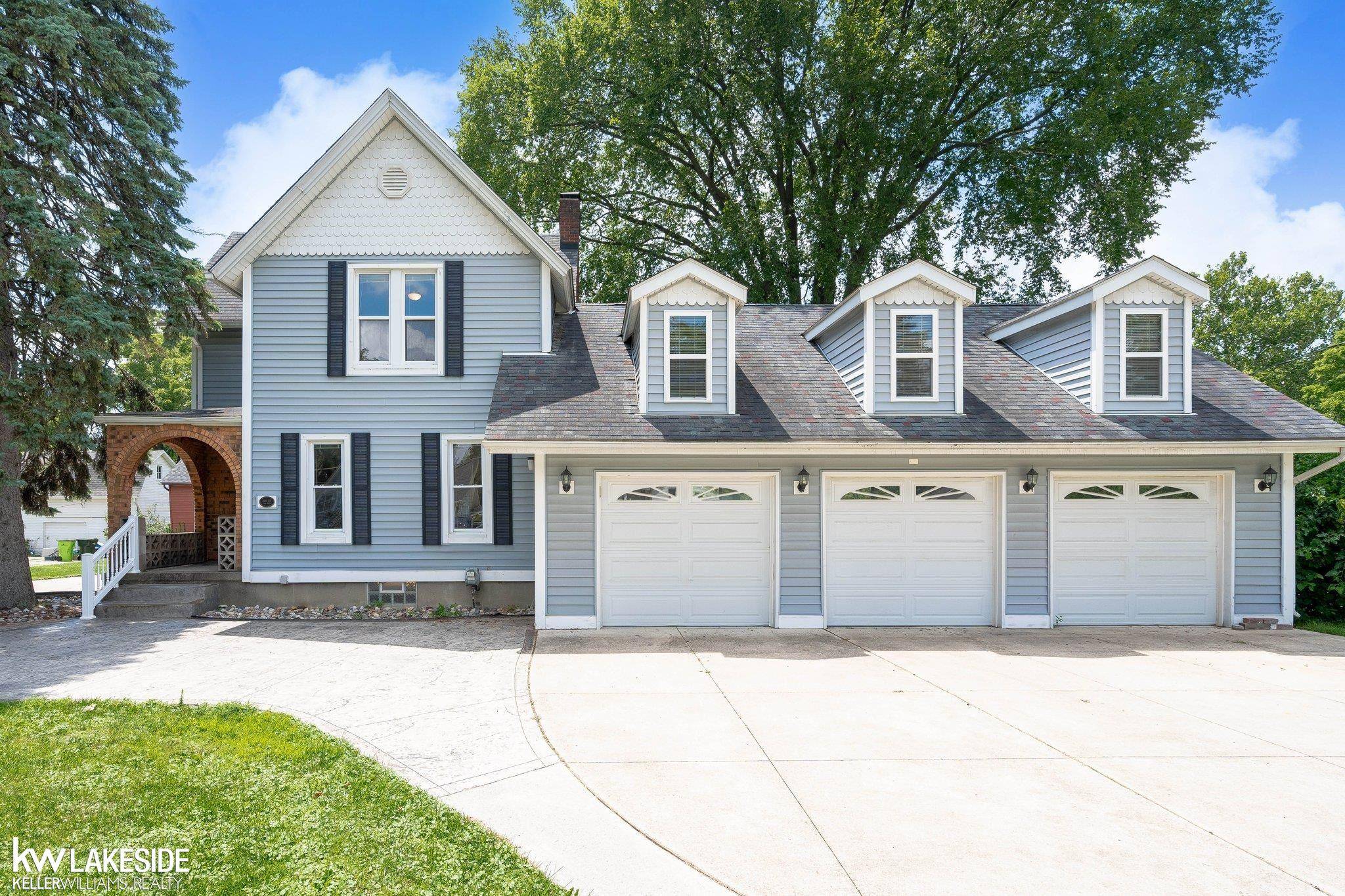 Sterling Heights, MI 48314,8224 Clinton River RD