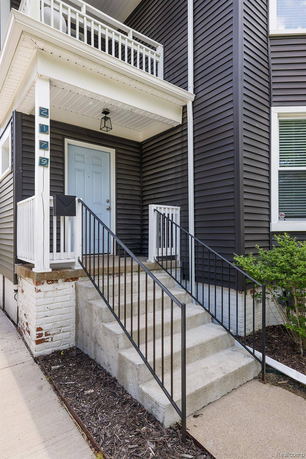 Detroit, MI 48214,2179 SHERIDAN ST