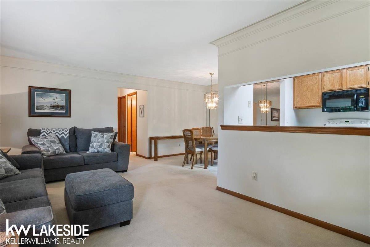 Utica, MI 48315,49266 Ashley CT