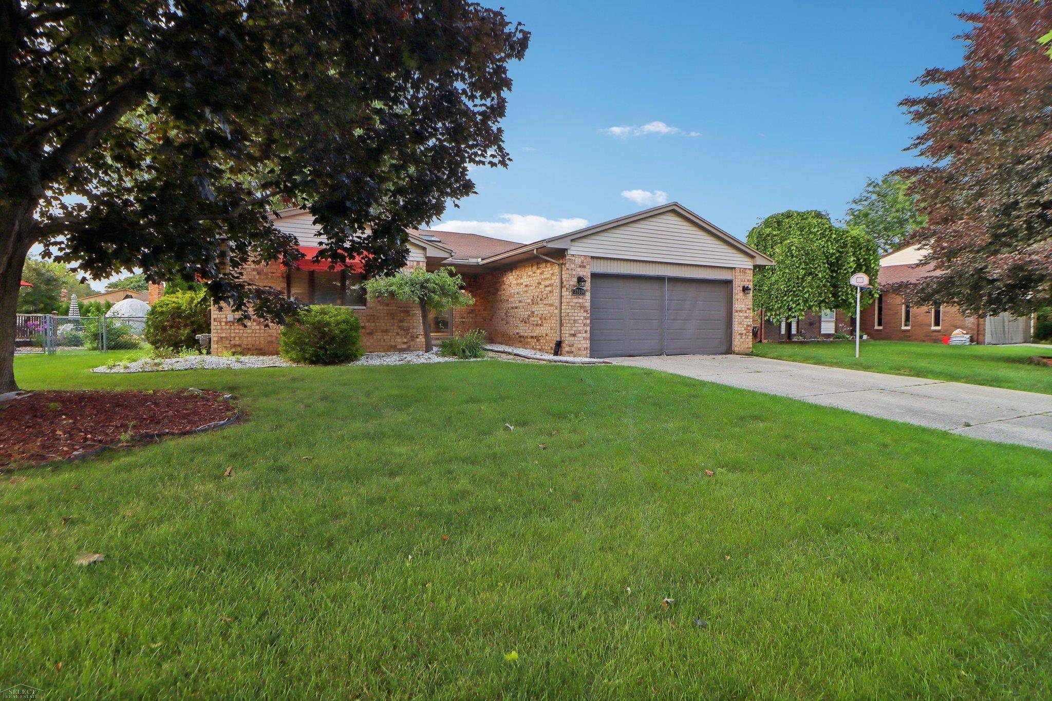 Sterling Heights, MI 48312,37634 Streamview Dr DR