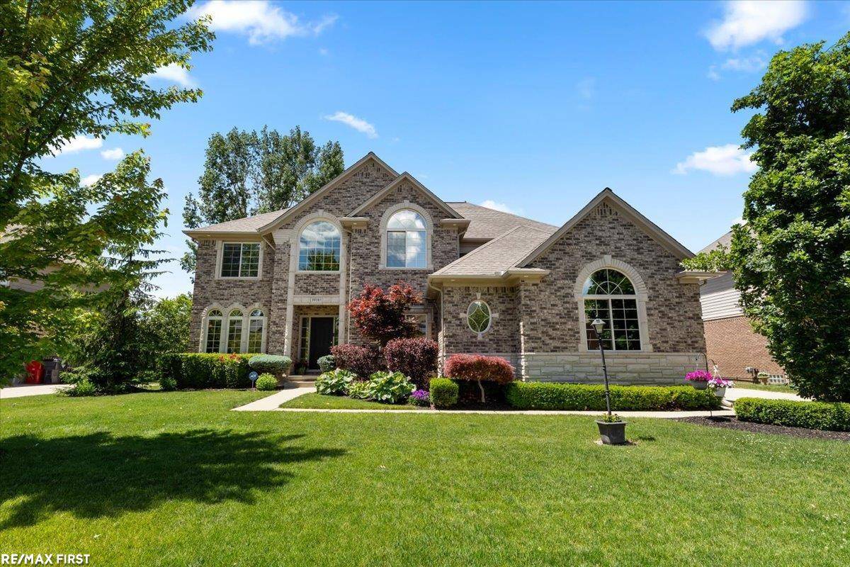 Harrison Twp, MI 48045,39185 Nautical LN