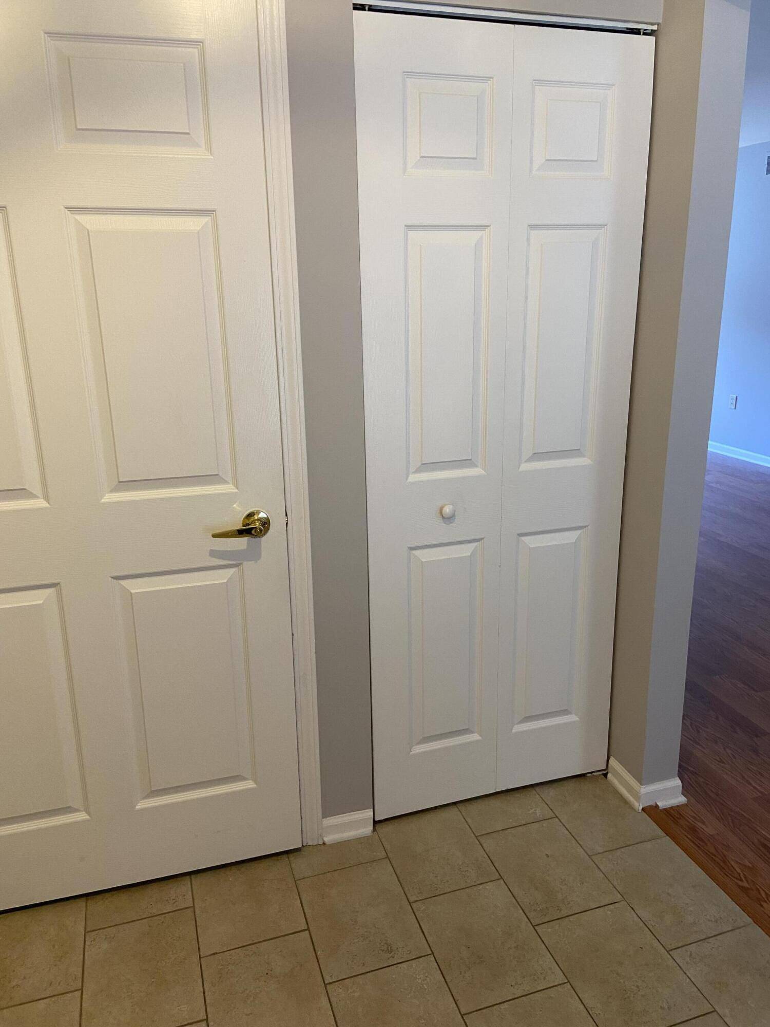 Saline, MI 48176,543 Lancaster CT