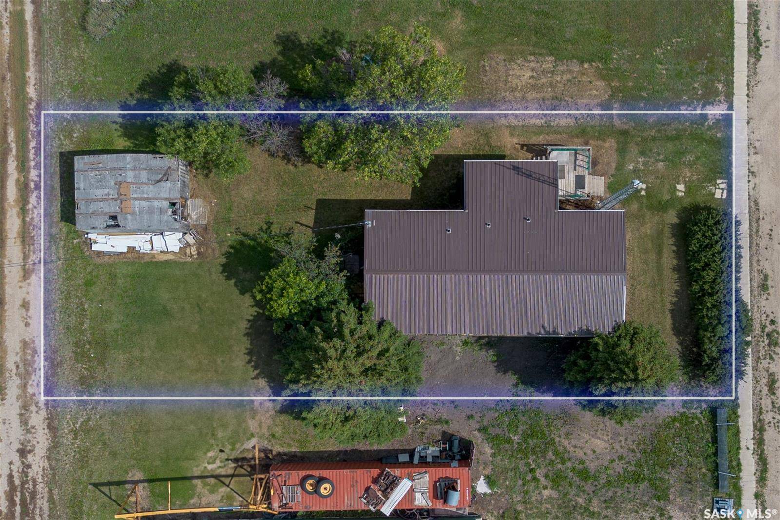 Landis, SK S0K 2K0,104 1st AVENUE E