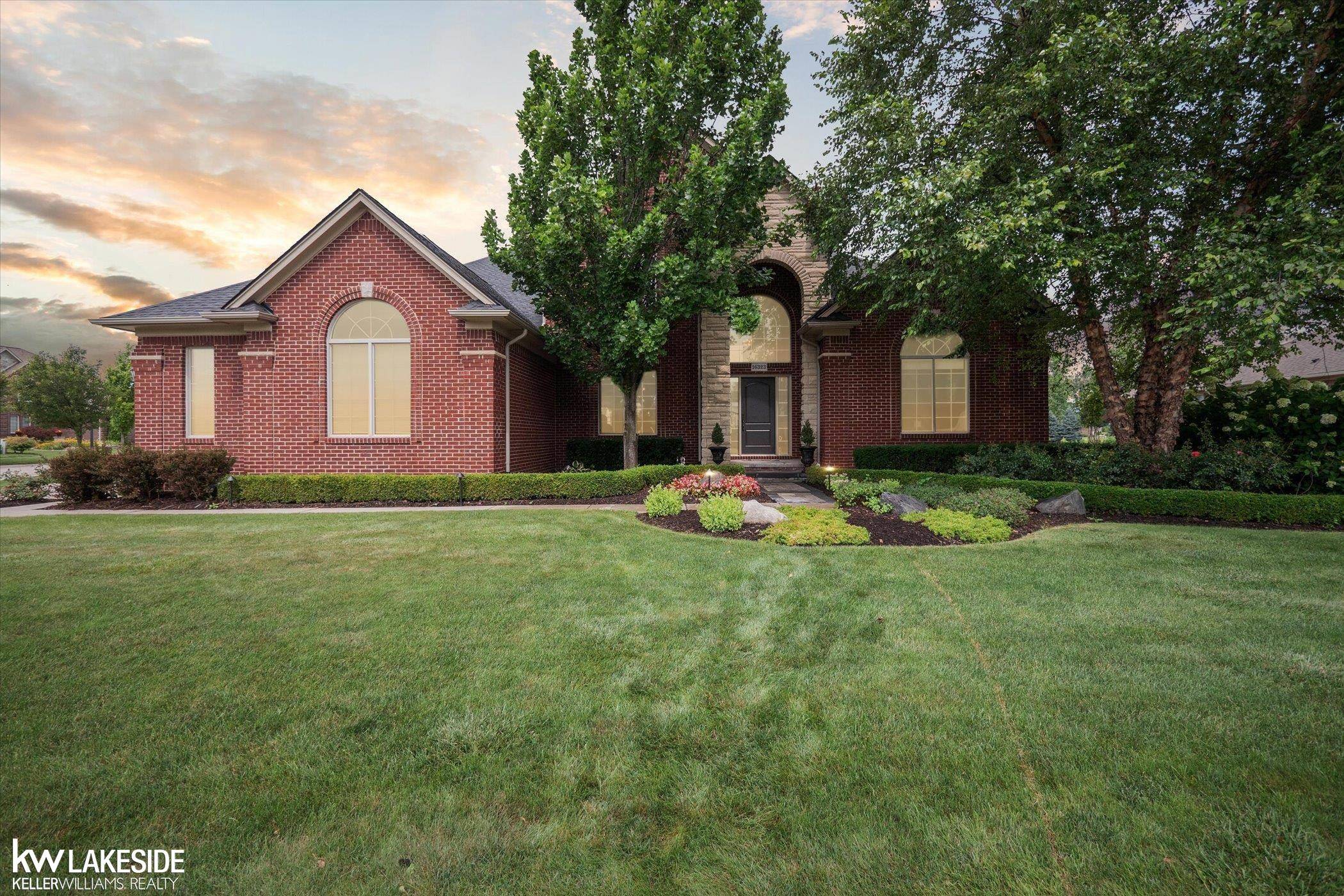 Macomb, MI 48042,16323 Via Montella