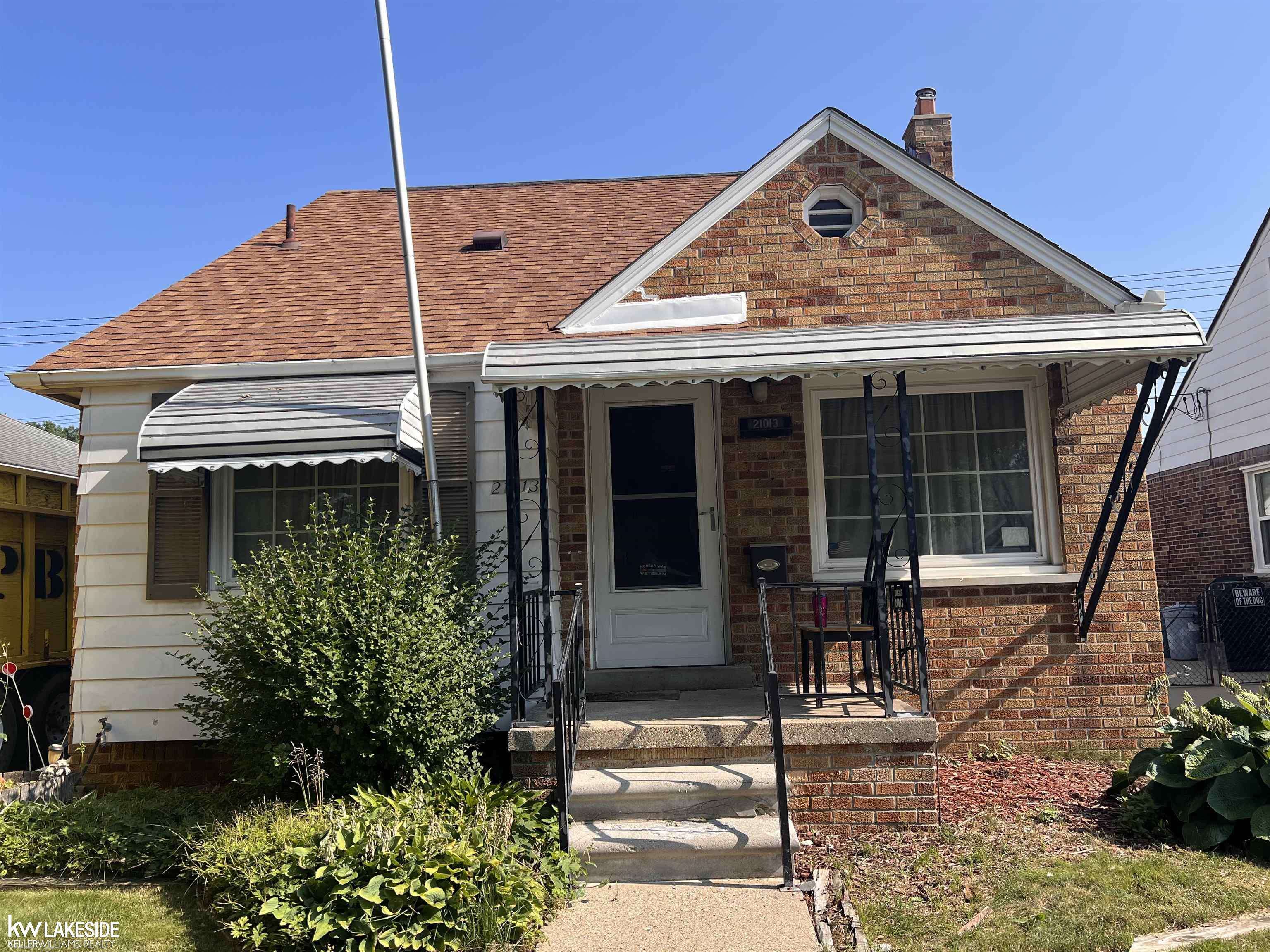 Saint Clair Shores, MI 48081,21013 Frazho ST