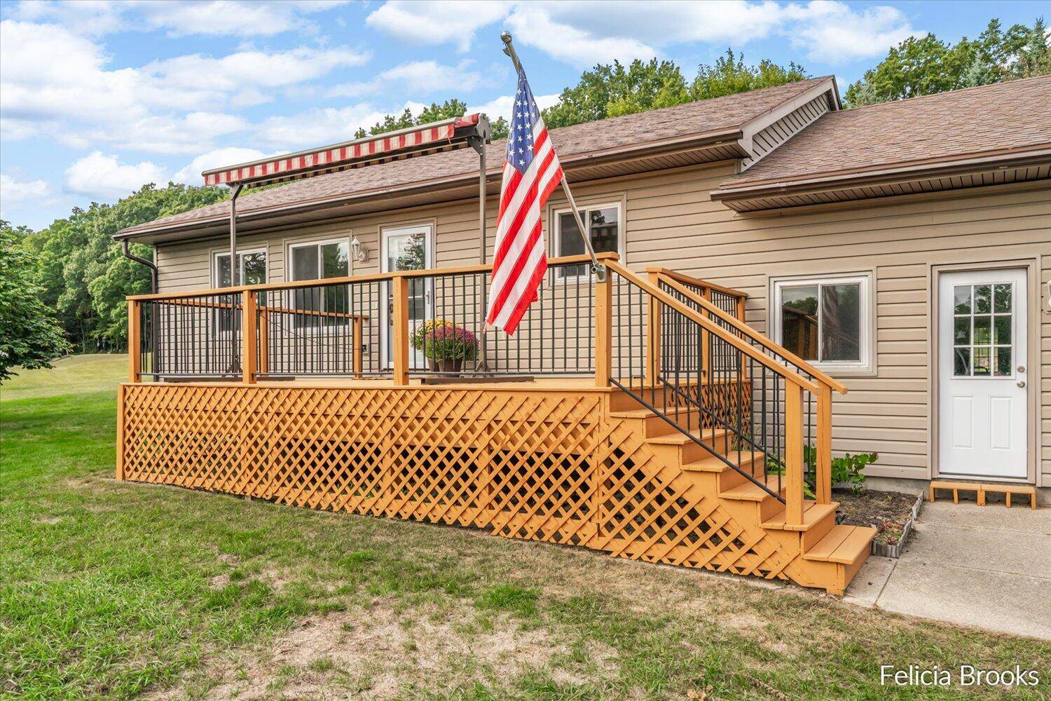 Alto, MI 49302,8119 Sunset LN