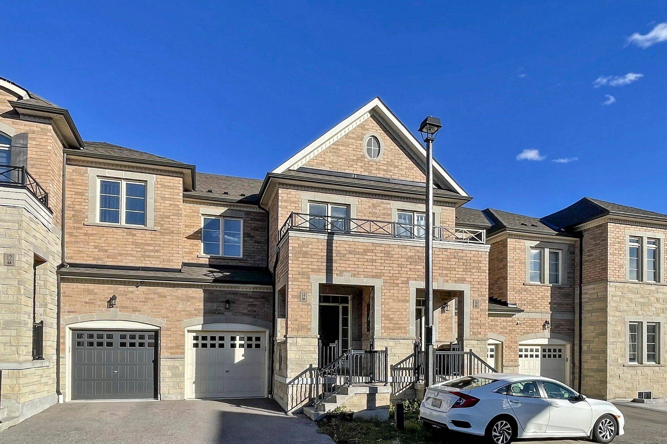Richmond Hill, ON L4E 1E7,14 TWINFLOWER LN