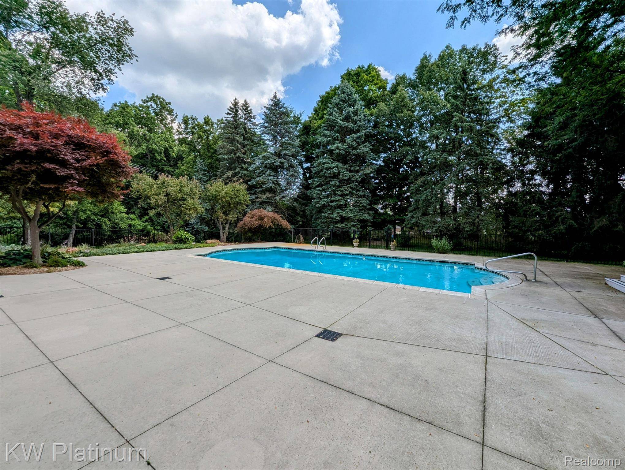 Rochester, MI 48306,4525 VALLEY VIEW