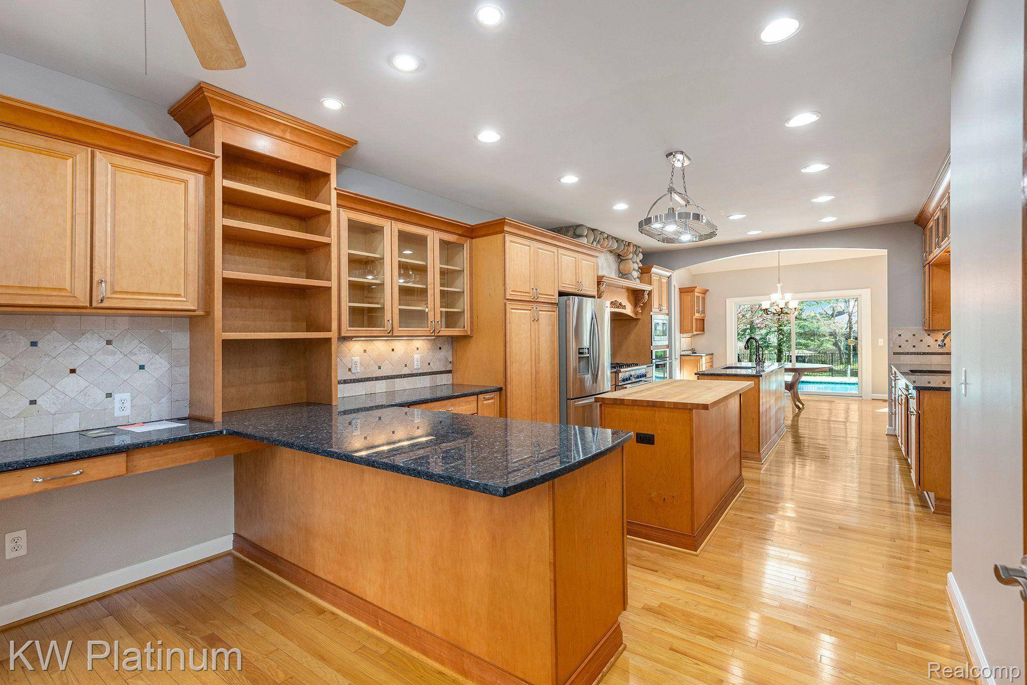 Rochester, MI 48306,4525 VALLEY VIEW